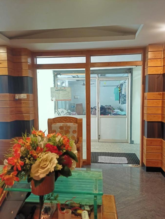 Sky Park Hotels Тирупур Екстериор снимка